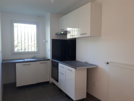Location Maison 4 pièces 100m² TOULOUSE 31100 - Photo 3