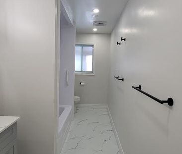 For Lease - 83 Thickson Road, Whitby, Ontario - Photo 3