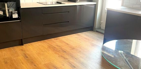 2 bedroom ground floor flat to rent - Photo 2