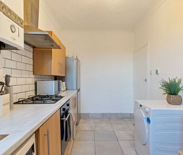 2 Bed Flat, Stanthorpe Road, SW16 - Photo 4