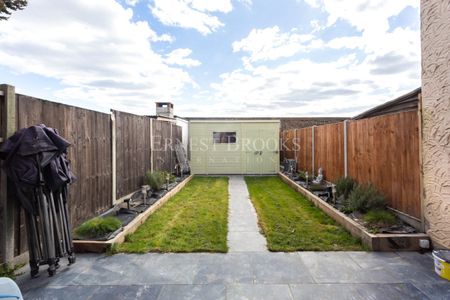 Masterman Road, East Ham, E6 3NW - Photo 2