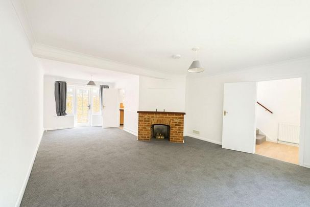3 bedroom detached house to rent - Photo 1
