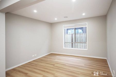 Modern Family Home in Prime Location - Photo 5