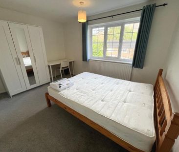 3 bedroom terraced house to rent - Photo 5