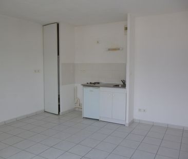 Location Appartement 2 pièces 42m² ORLEANS 45000 - Photo 5
