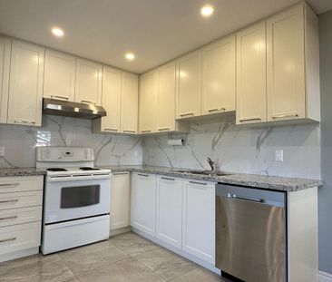 For Lease - 361 Terry Drive, Newmarket, Ontario - Photo 6