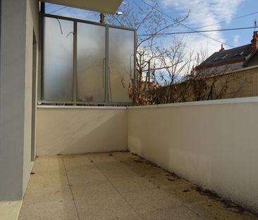 Location Appartement 1 pièce 28m² ORLEANS 45000 - Photo 5