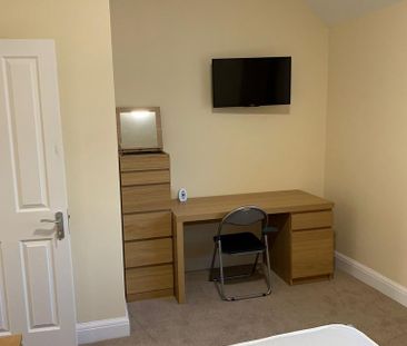 3 bedroom house to rent - Photo 3