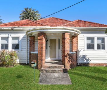 18 Woodhill Street, Fairy Meadow, NSW 2519 - Photo 2