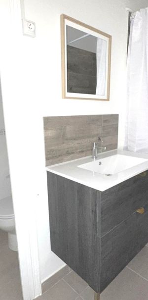 A LOUER APPARTEMENT T2 BEZIERS - Photo 1