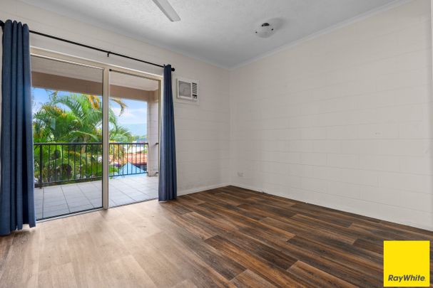 TWO BEDROOM UNIT - CLOSE TO LOCAL SHOPS AND SCHOOLS - Photo 1