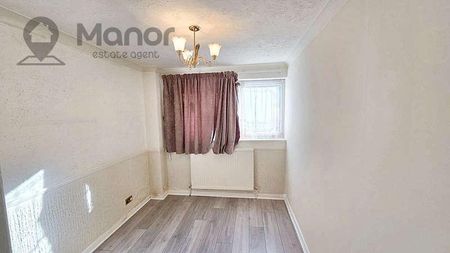 Sussex Close, Ilford, IG4 - Photo 3