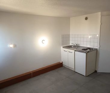 Studio de 20 m², avec place de parking. - Photo 2