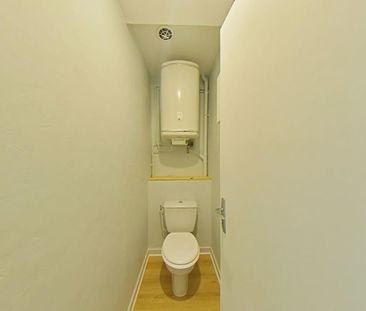 Location Appartement 3 pièces 55m² ROMANS SUR ISERE 26100 - Photo 5