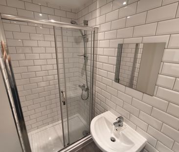 1 Bed Flat, Old Trafford, M16 - Photo 6