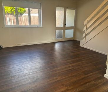 2 bedroom semi-detached house to rent - Photo 2