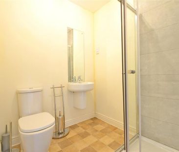 1 bedroom in a house share to rent - Photo 5