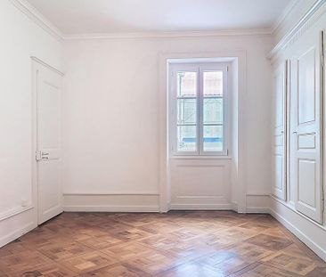 Bel appartement de 6 pièces avec cachet et lumineux au 1er étage - Photo 1