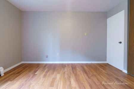 2100 Regent Street — 1 Bedroom - Photo 2