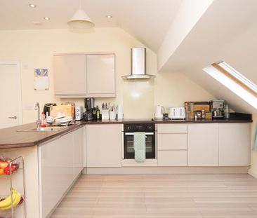 2 bedroom apartment to rent - Photo 3