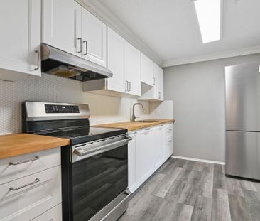 For Lease - 49 Sumac Street Unit# 10, Beacon Hill North - South and... - Photo 2