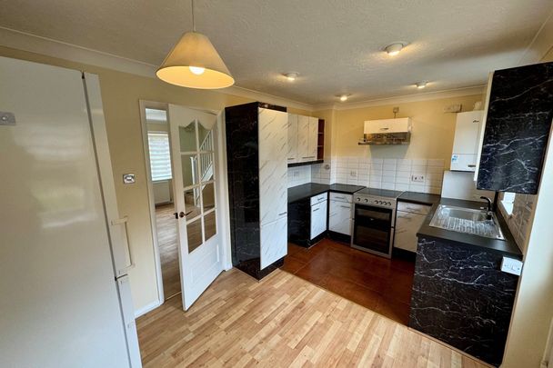 Walnut Close - Photo 1