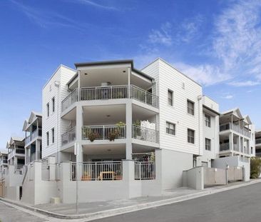 Executive Style Apartment - Photo 4