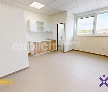 Pronájem bytu 1+kk 27 m2 - Fotografie 2