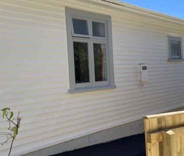Comfort, Space & Convenience in the Heart of Johns - Photo 5