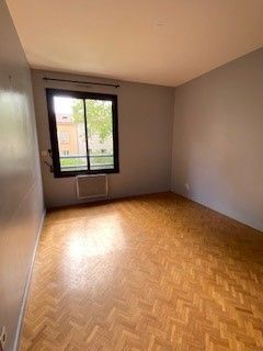 Location Appartement 3 pièces 94m² LYON 3ème - Photo 3