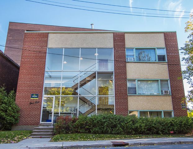 350 Clemow Avenue - | 350 Clemow, Ottawa - Photo 1