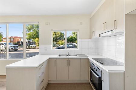 139 Melbourne Avenue, Glenroy VIC 3046 - Apartment For Rent | Domain - Photo 5