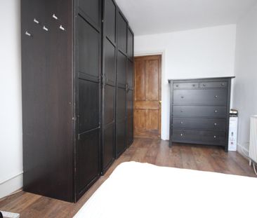 1 Bed Flat, St. Julians Road, NW6 - Photo 3