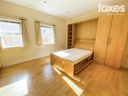 1 bed studio flat to rent in Ground Floor Flat, 4 Lansdowne Road - Photo 3