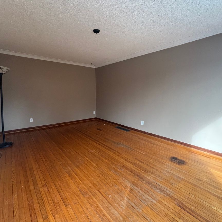 340 Palace Rd, Kingston, ON K7L 4T3 - Photo 1