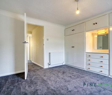 2 bedroom end of terrace house to rent - Photo 6