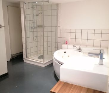 Charmante 5.5-Zimmer-Altbauwohnung in Erlach befristet - Photo 4
