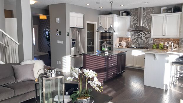 Gorgeous 3 Bedroom House For Rent In Orchards. - Photo 1