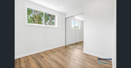 Stylish 2 Bedroom Granny in Excellent Location !! - Photo 2