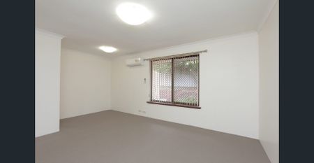 Family home in prime location - Photo 5