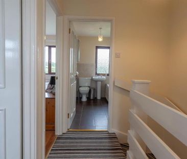 16 Winchester Road, Carryduff, Belfast, BT8 8QQ - Photo 1