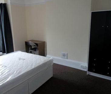 7 bedroom terraced house to rent - Photo 4