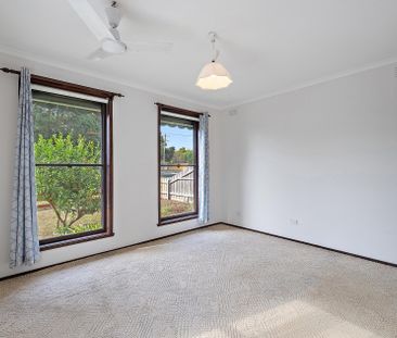 64 Cherylnne Crescent, Kilsyth - Photo 1