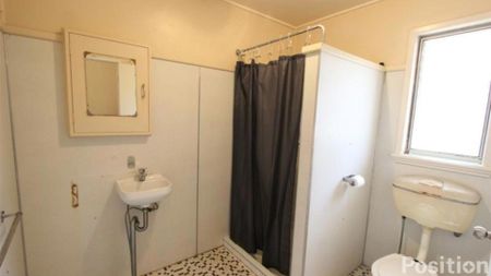 Cosy One-Bedroom Retreat in Leafy Chermside - Photo 4