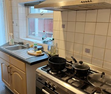 Room in a Shared House, Lottie Road, B29 - Photo 3