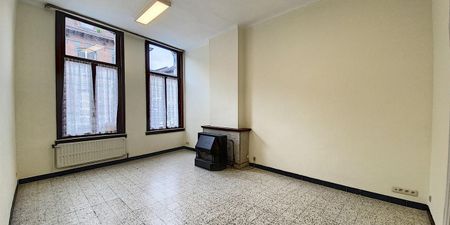 Appartement te huur in Tournai voor € 720 met 1 slaapkamer - Photo 2