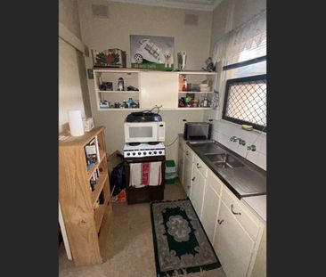 Low Maintenance One Bed Unit! - Photo 2
