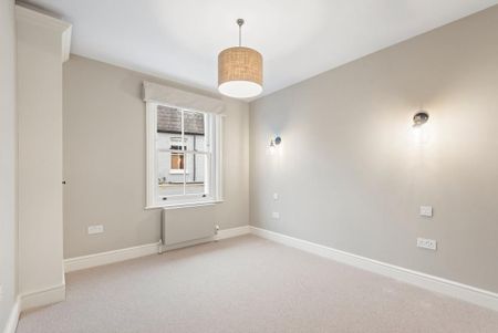 6 bedroom terraced house to rent - Photo 3