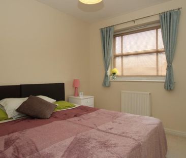 4 bedroom detached house to rent - Photo 6