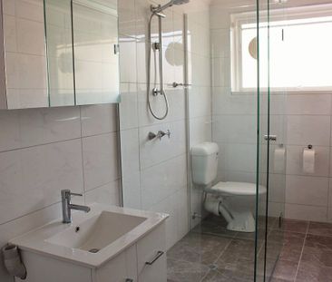 Two Bedroom Ground Floor Apartment in Ideal Location. - Photo 6